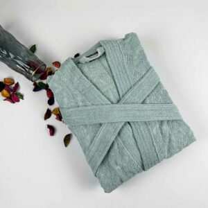 Jacquard flowery bathrobe